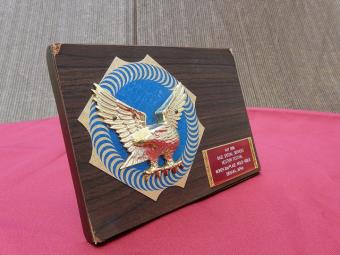 1986年物　沖縄米軍基地　記念の盾
